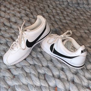 Nike Cortez Sneakers 👟